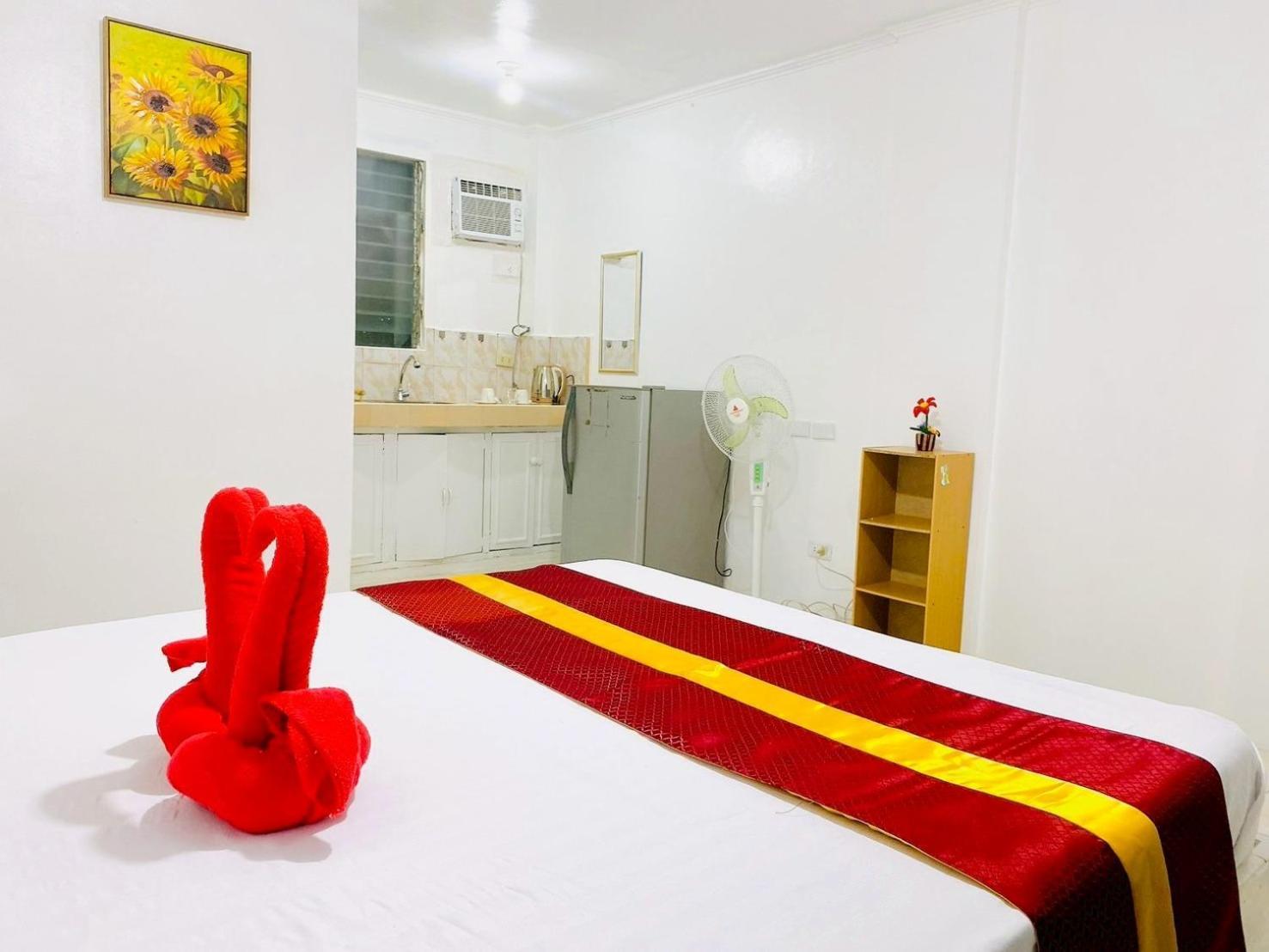 Glo'S Space Boracay Dmall By Tripzyfun Balabag  Buitenkant foto