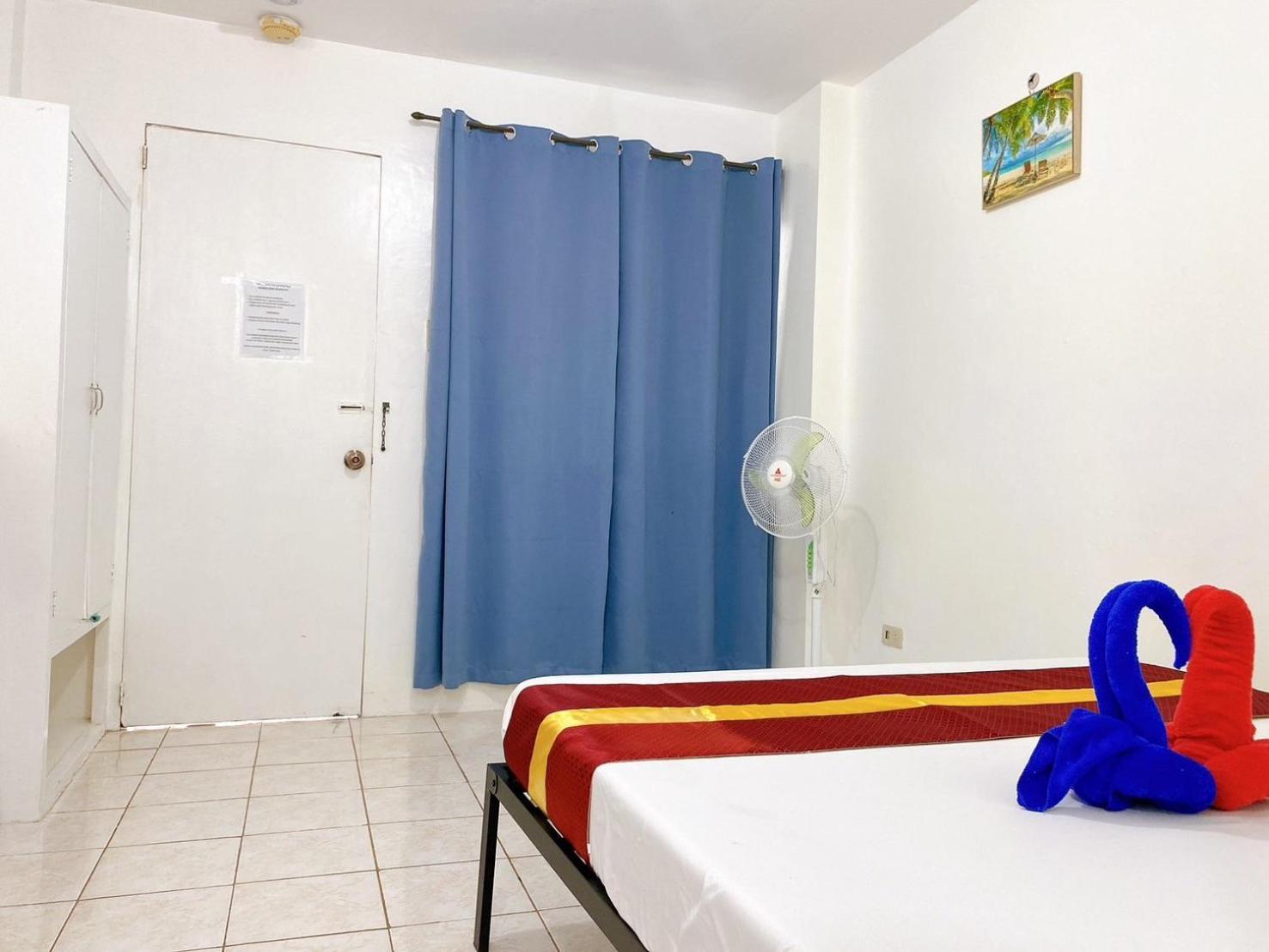 Glo'S Space Boracay Dmall By Tripzyfun Balabag  Buitenkant foto